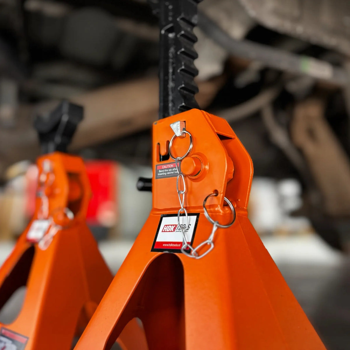 As steunen set 6000kg | 2 stuks | 39cm - 59cm | Extra veilig lock-systeem | met rubberen hoes HDKTOOLS